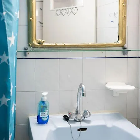 Marylee's Old Town #2 Adults Only Ретимно