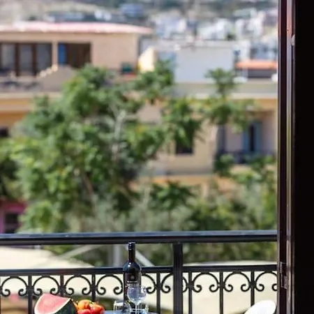 Old Town With Balcony, Marylee's #2 * Rétino