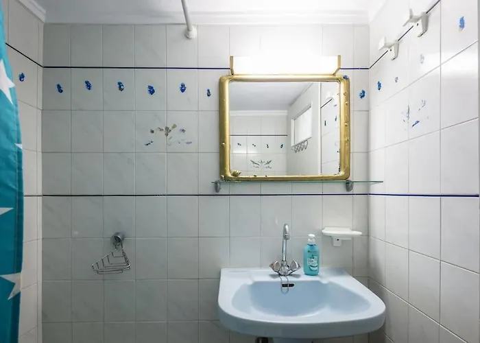 Marylee's Old Town #2 Adults Only Ретимно