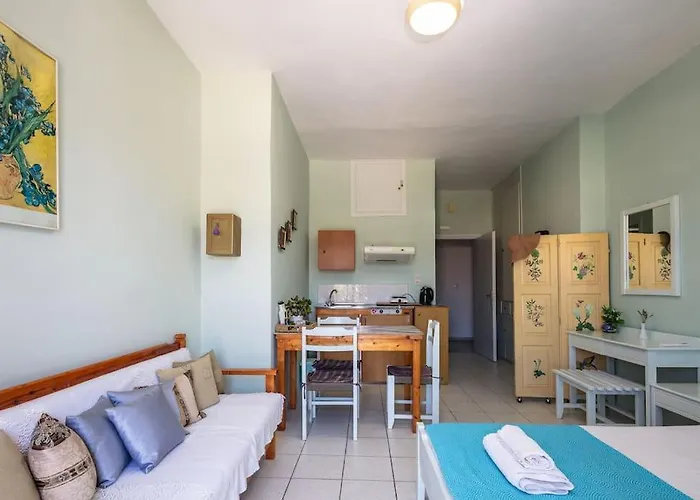 Marylee's Old Town #2 Adults Only Апартаменты