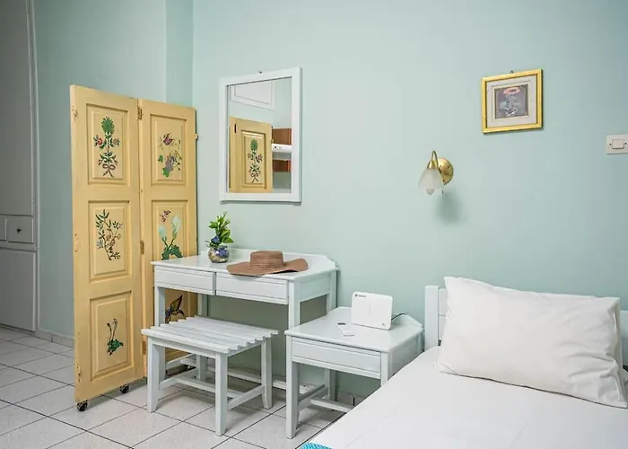 Апартаменты Marylee's Old Town #2 Adults Only