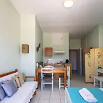 Marylee's Old Town #2 Adults Only Apartmán